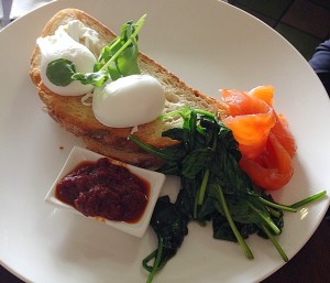 Smoked salmon, poached eggs, spinach